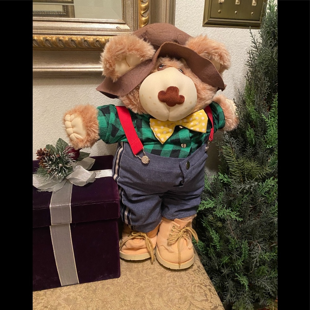 Farrell Furskin Moody Hollow Postmaster 23" Xavier Roberts 1986 Coleco.